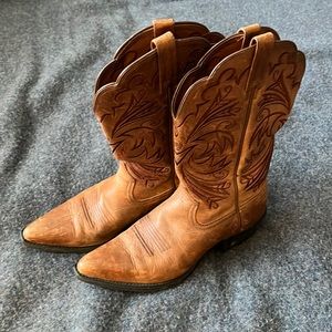 Ariat cowgirl boots Women’s 7.5